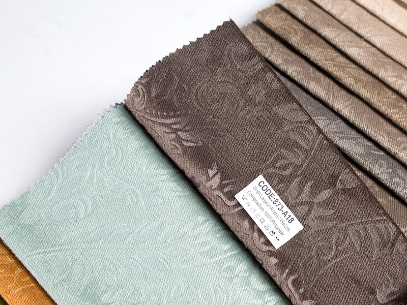Tela de terciopelo en relieve teñida de moda y duradera